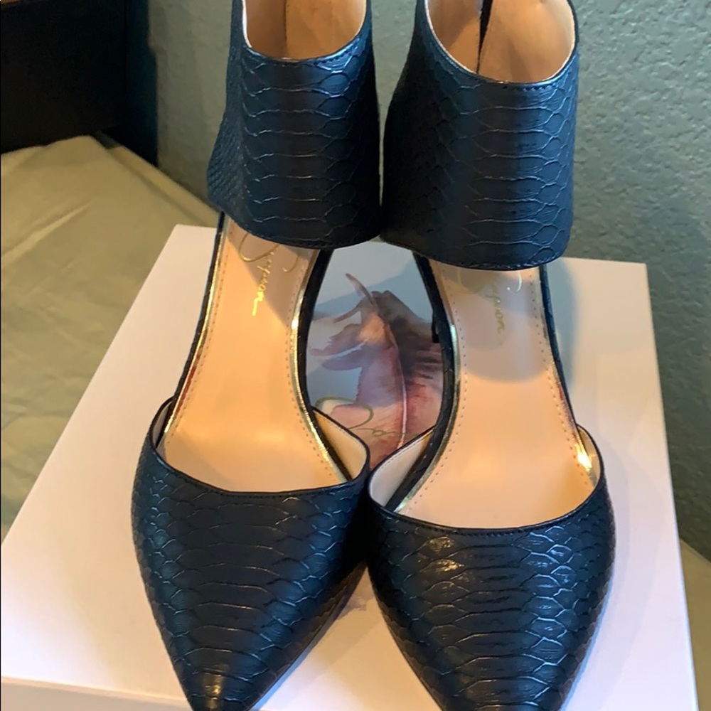 Black heels
